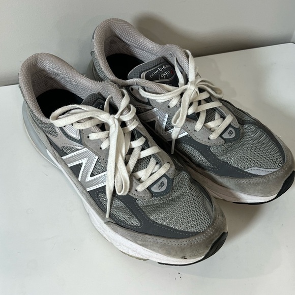 Women’s Size New Balance 990 Made in USA Classic Gray and White Sneakers - Picture 2 of 11